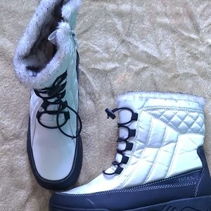 White Snow Boots